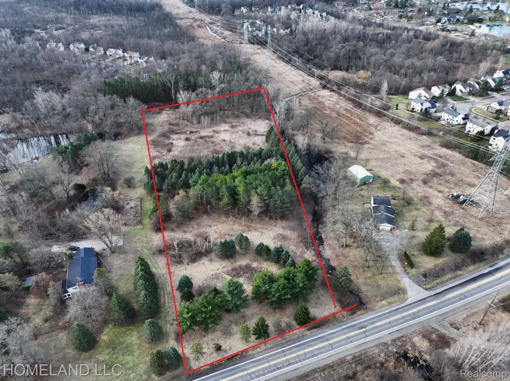 0 E Commerce Road Commerce Charter Township MI 48382