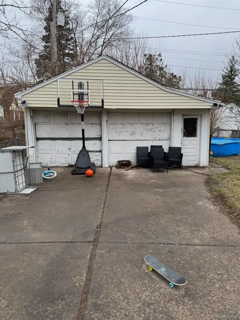 7265 Evergreen Avenue Detroit City MI 48228