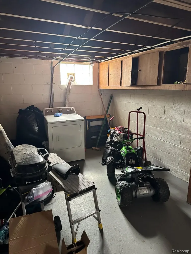 7265 Evergreen Avenue Detroit City MI 48228