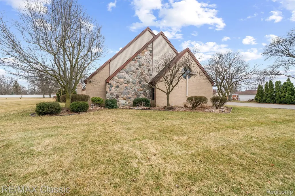 26701 Joy Road Dearborn Heights City MI 48127