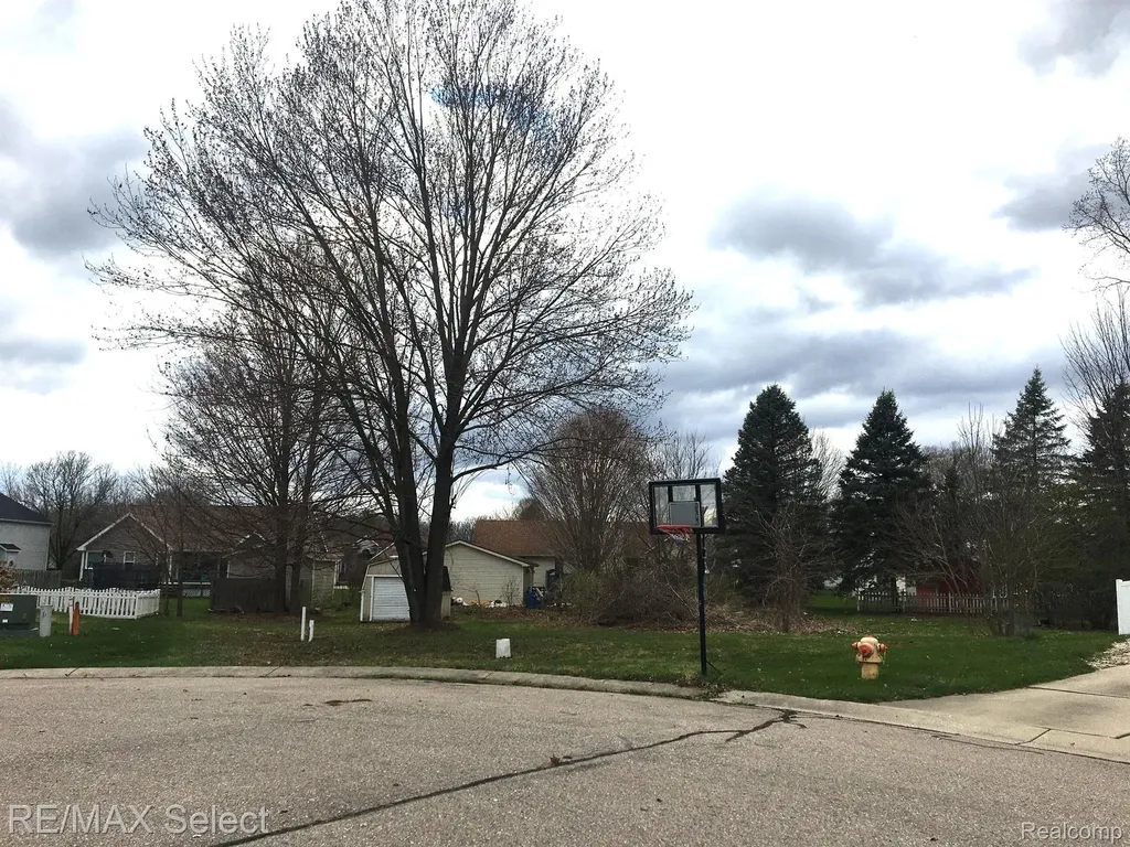 0 Whisper Ridge Court Burton City MI 48509