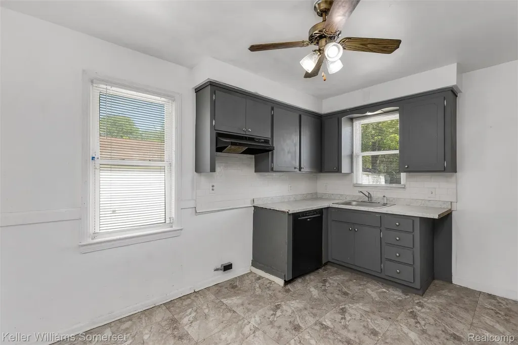 6306 Farmbrook Street Detroit City MI 48224