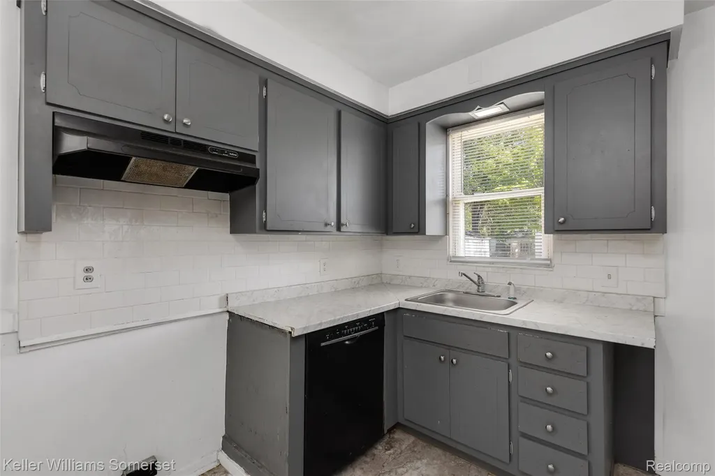 6306 Farmbrook Street Detroit City MI 48224