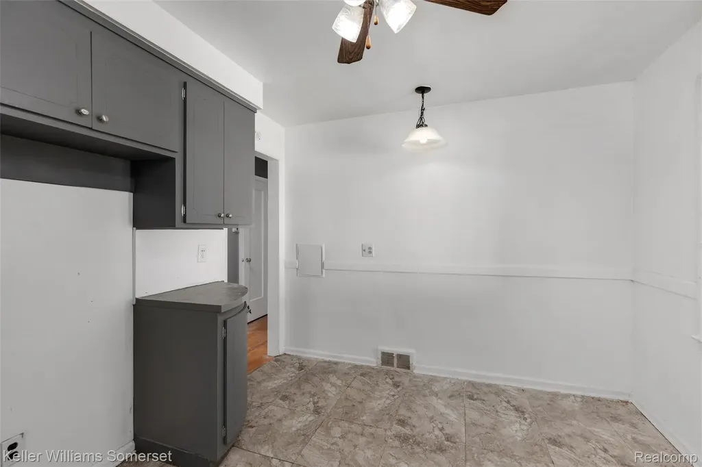6306 Farmbrook Street Detroit City MI 48224