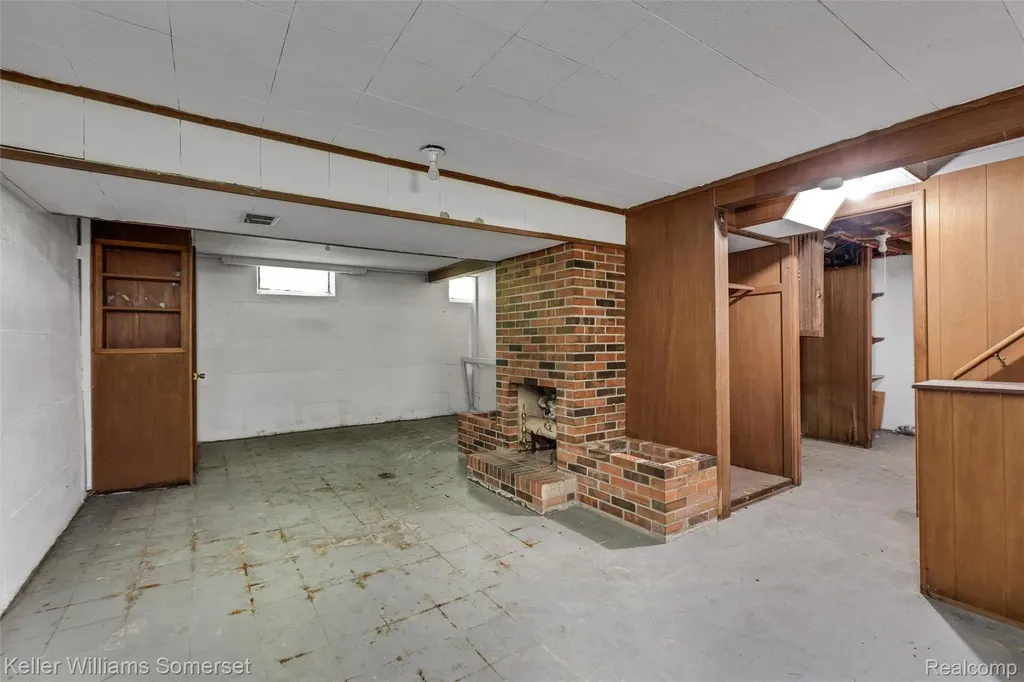 6306 Farmbrook Street Detroit City MI 48224