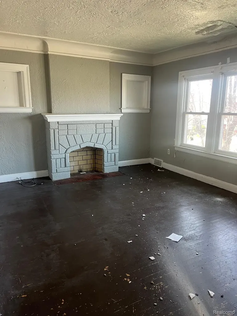 2433 La Belle Street Detroit City MI 48238