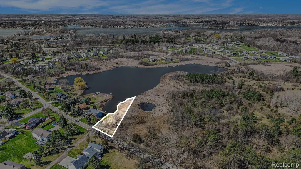 01 Butcher Road Fenton Charter Township MI 48430