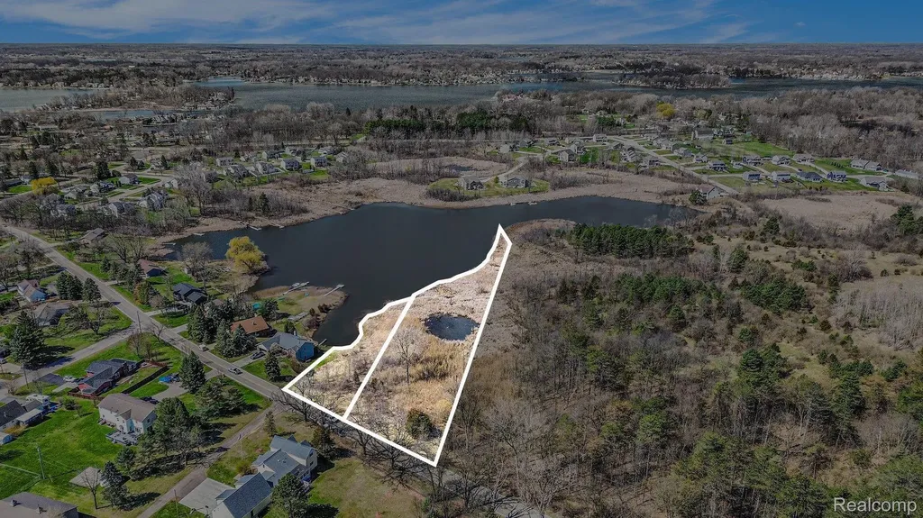 01 Butcher Road Fenton Charter Township MI 48430