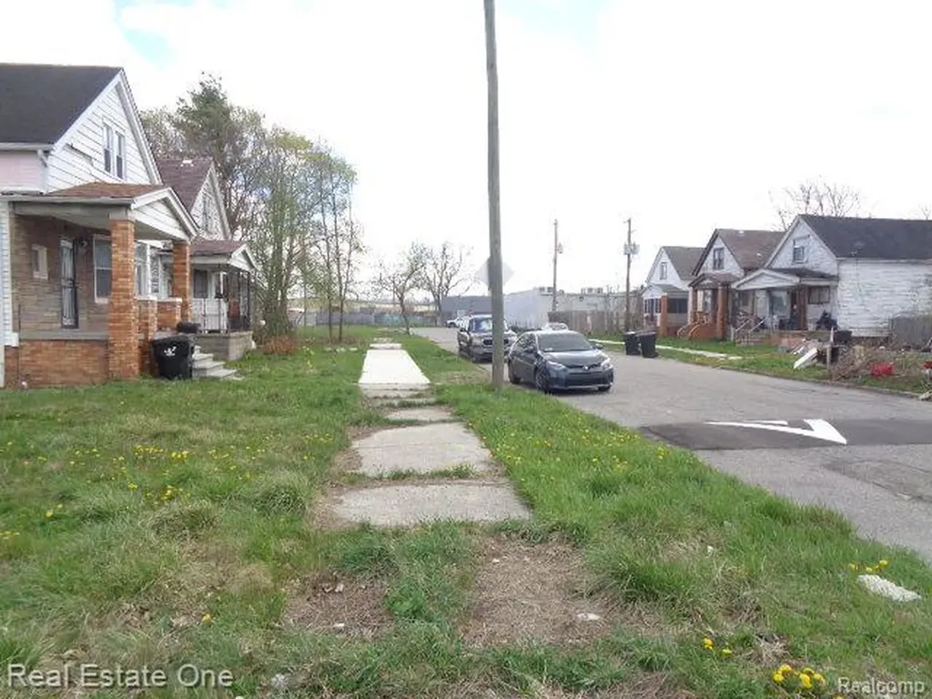 11682 Saint Louis Street Detroit City MI 48212