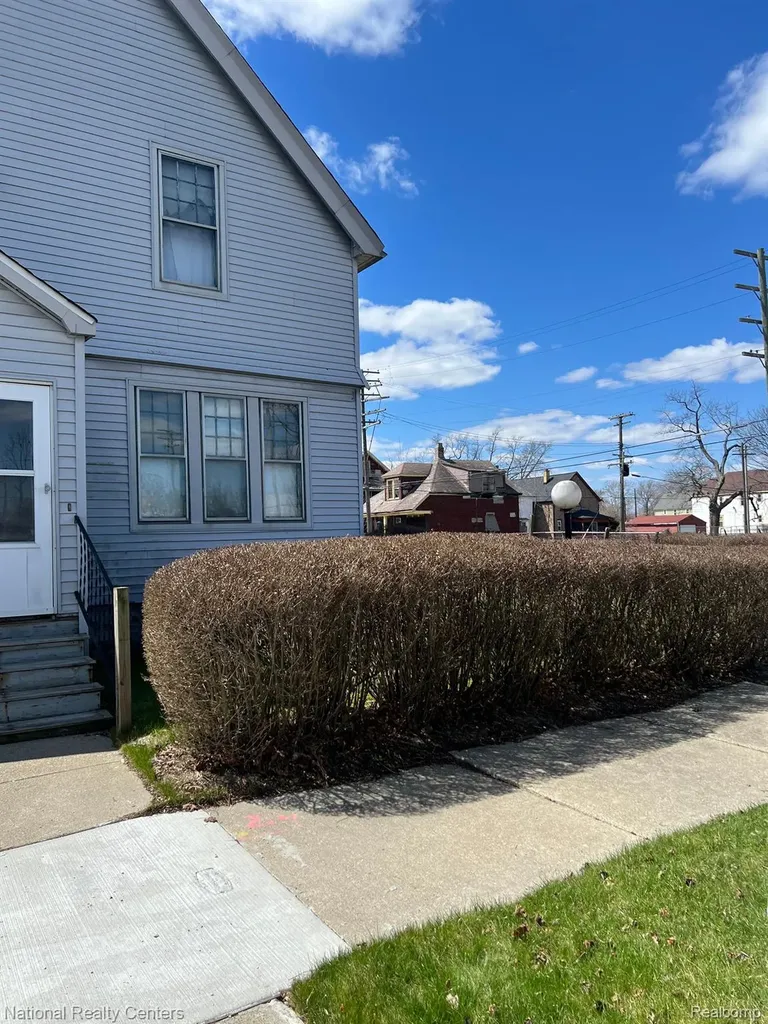 5181 Holcomb Street Detroit City MI 48213