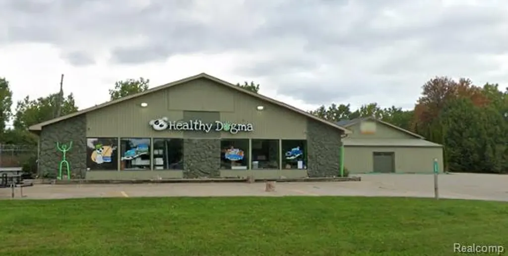 1559 N Lapeer Road Oxford Charter Township MI 48371