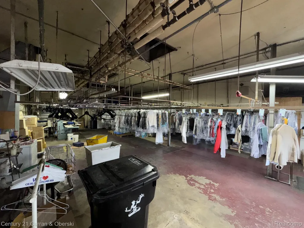 19520 Grand River Avenue Detroit City MI 48223