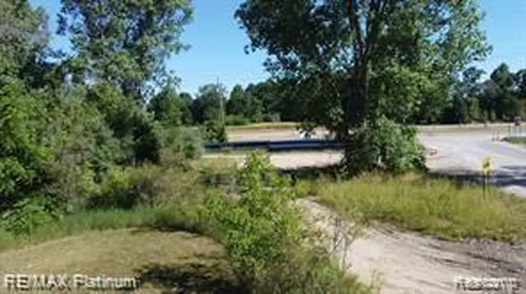 V/l Highland Road Hartland Township MI 48353