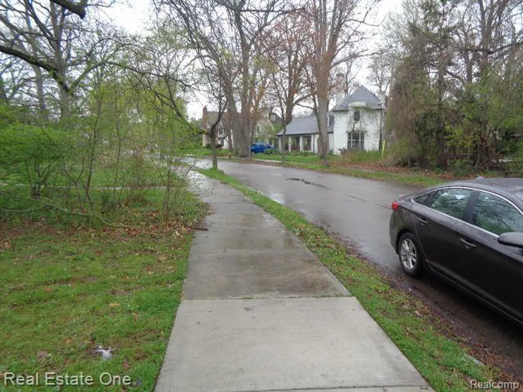 3215 Sherbourne Road Detroit City MI 48221