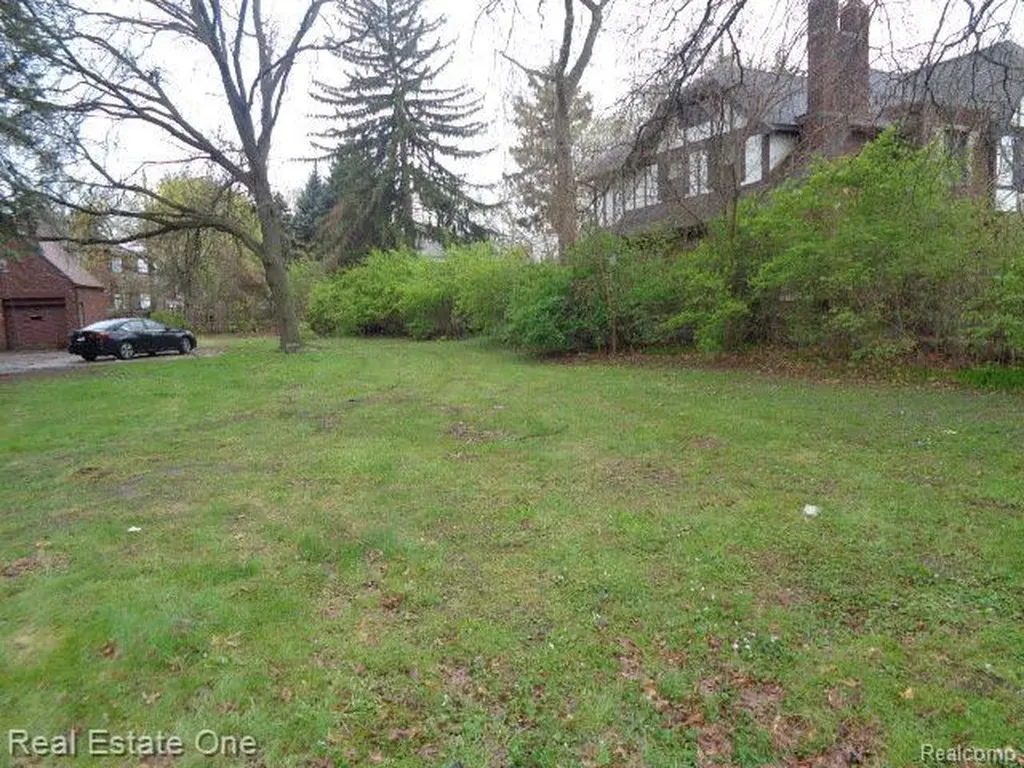 3215 Sherbourne Road Detroit City MI 48221