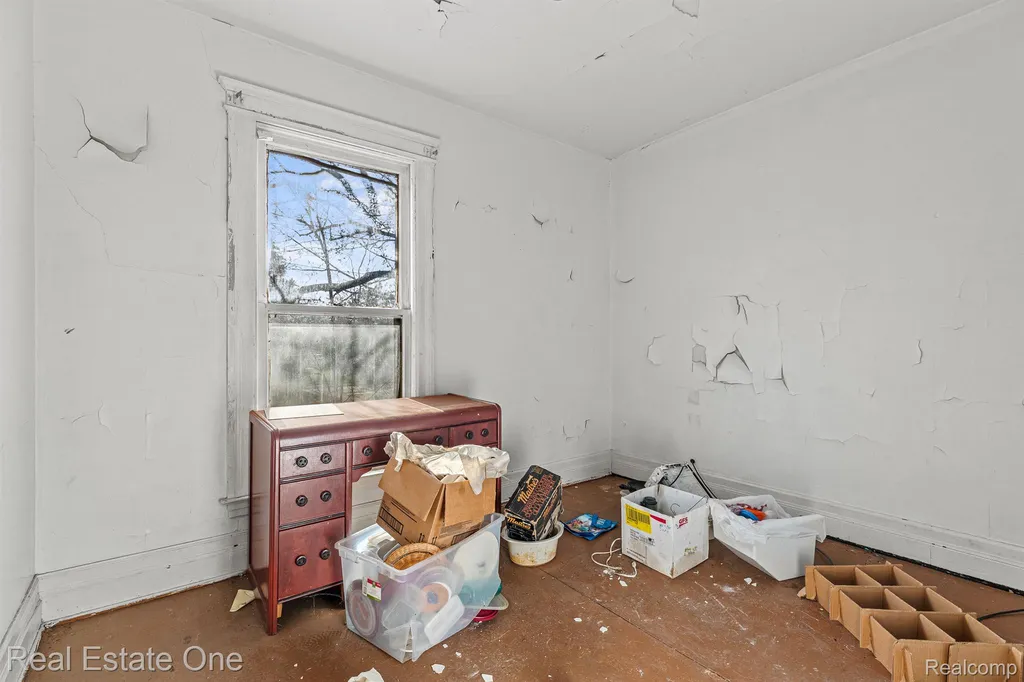 1821 Helen Street Detroit City MI 48207