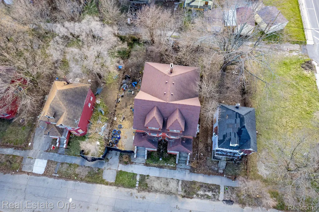 1821 Helen Street Detroit City MI 48207