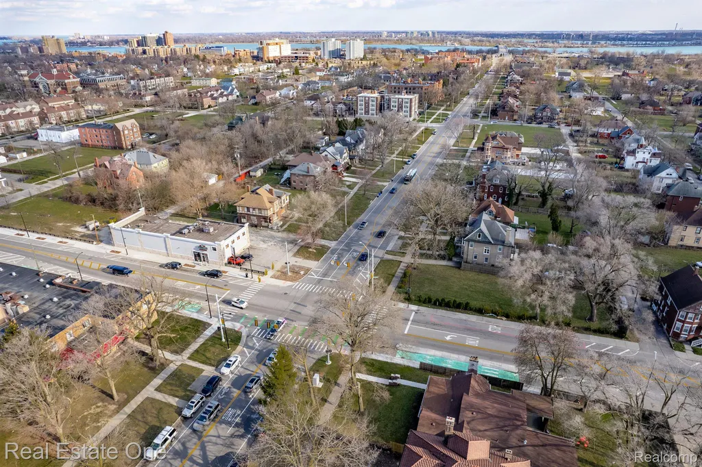 1821 Helen Street Detroit City MI 48207