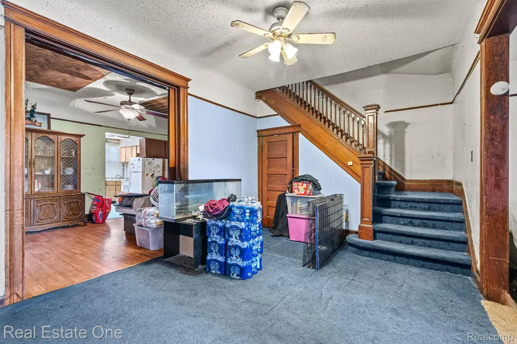 1821 Helen Street Detroit City MI 48207