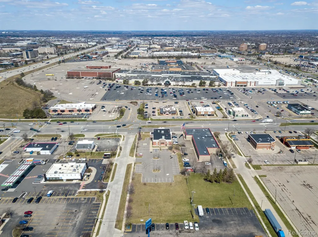 451 W 14 Mile Road Madison Heights City MI 48071