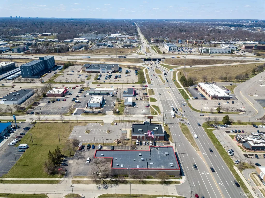 451 W 14 Mile Road Madison Heights City MI 48071