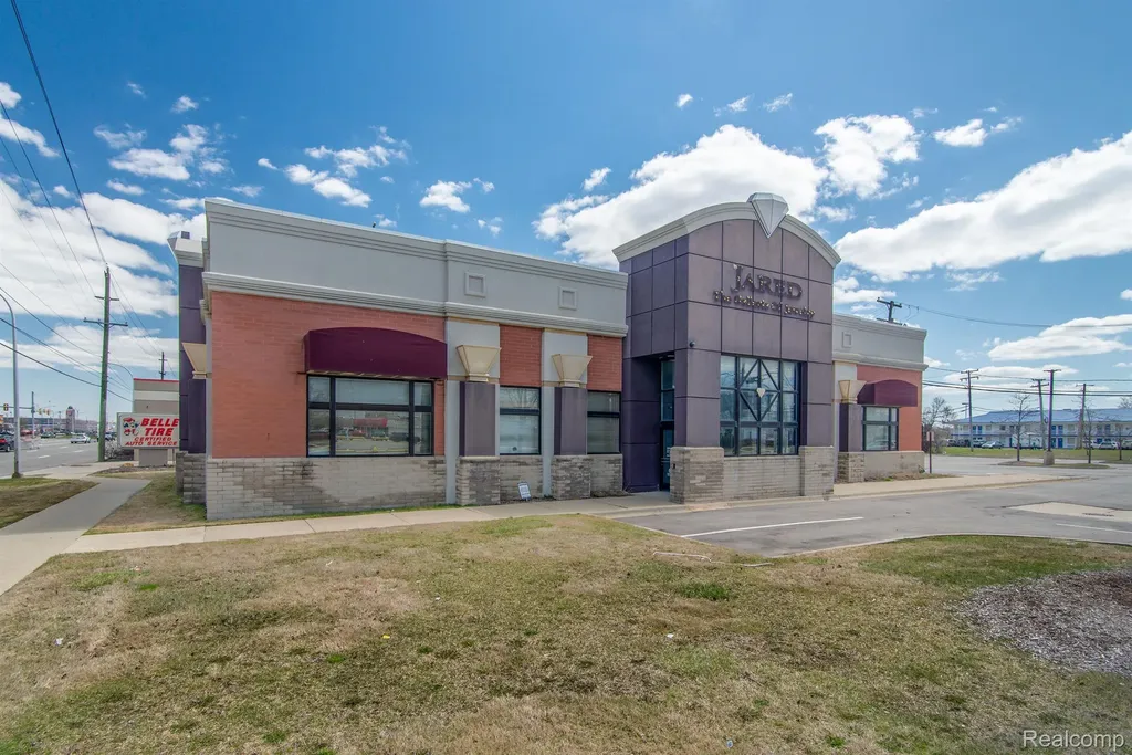 451 W 14 Mile Road Madison Heights City MI 48071
