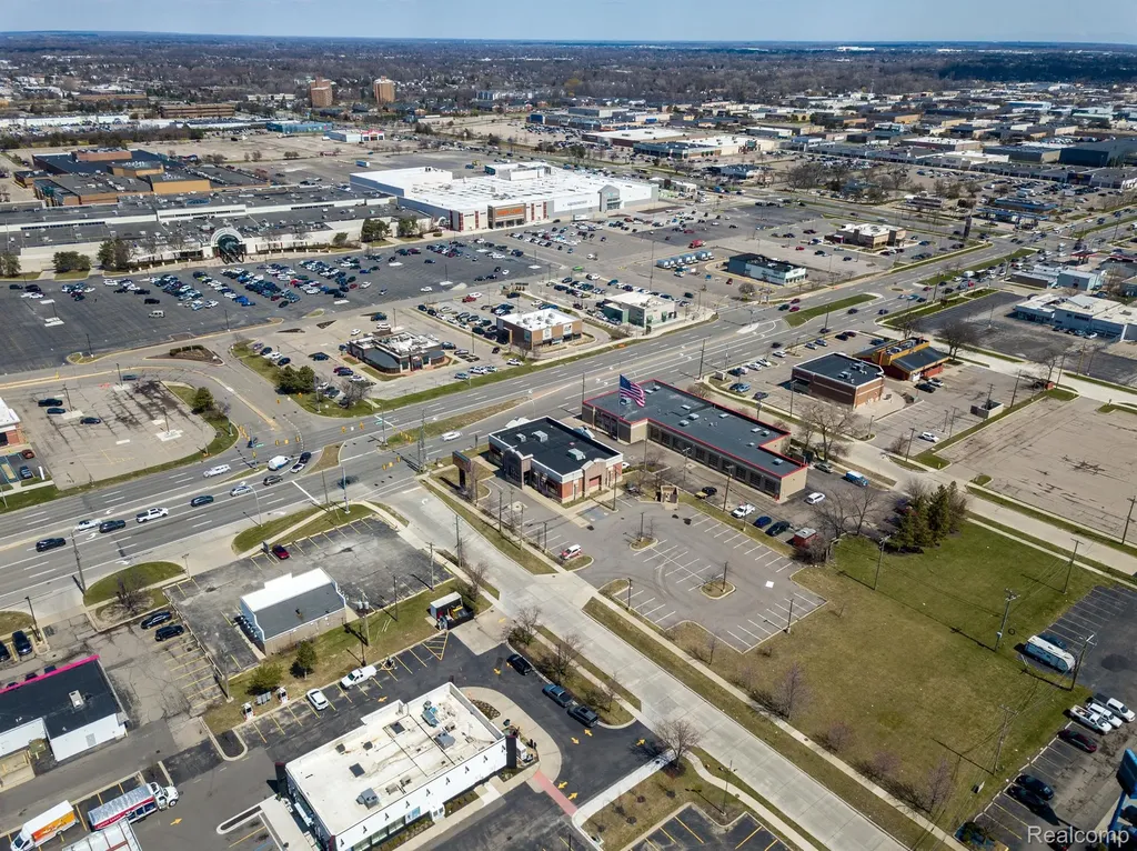 451 W 14 Mile Road Madison Heights City MI 48071