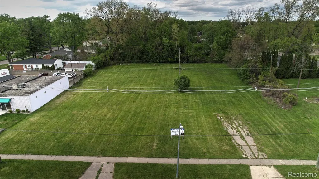 27480 5 Mile Road Livonia City MI 48154