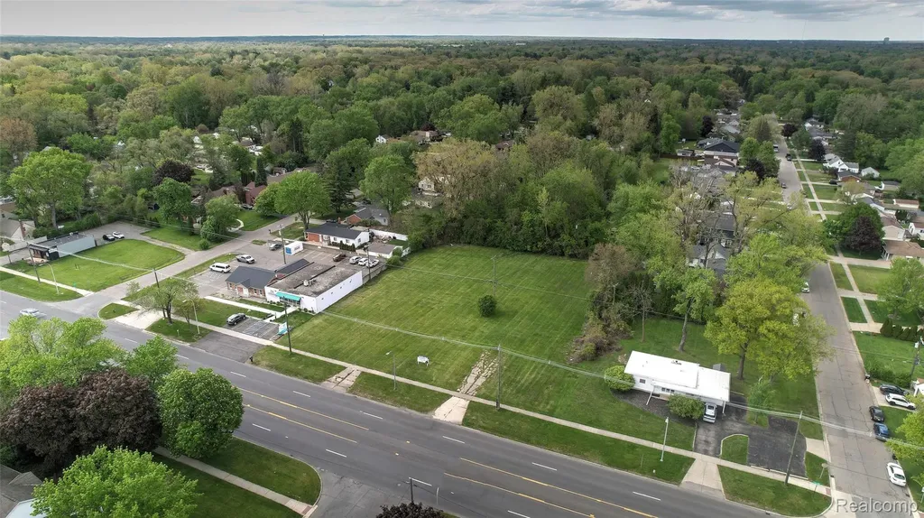 27480 5 Mile Road Livonia City MI 48154