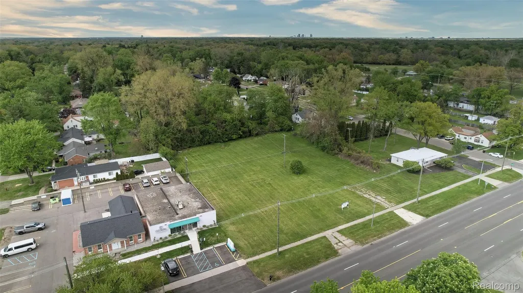 27480 5 Mile Road Livonia City MI 48154