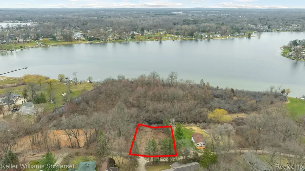 0000 Lakeview Drive White Lake Charter Township MI 48386