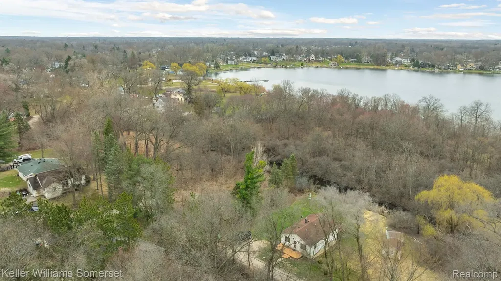 0000 Lakeview Drive White Lake Charter Township MI 48386