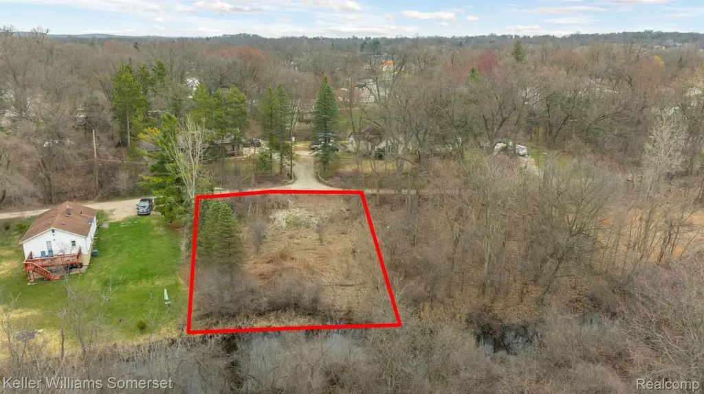 000 Lakeview Drive White Lake Charter Township MI 48386