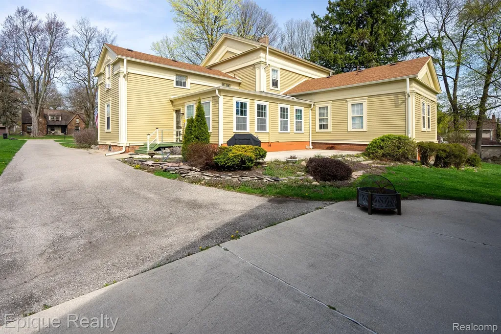 117 Bradley Street Romeo Village MI 48065