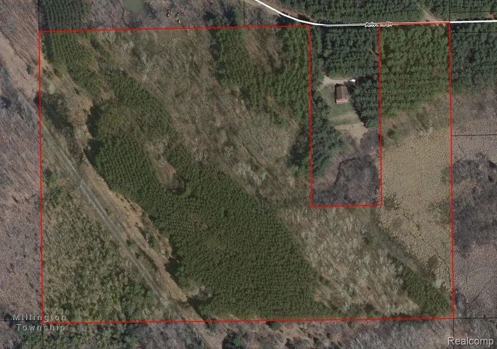3665 Arivaca Drive Millington Township MI 48746