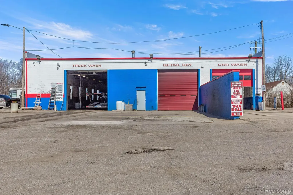 28735 Joy Road Westland City MI 48185