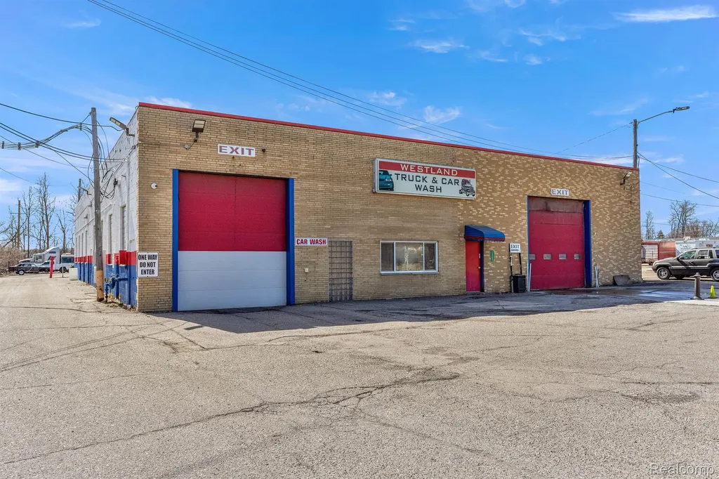 28735 Joy Road Westland City MI 48185