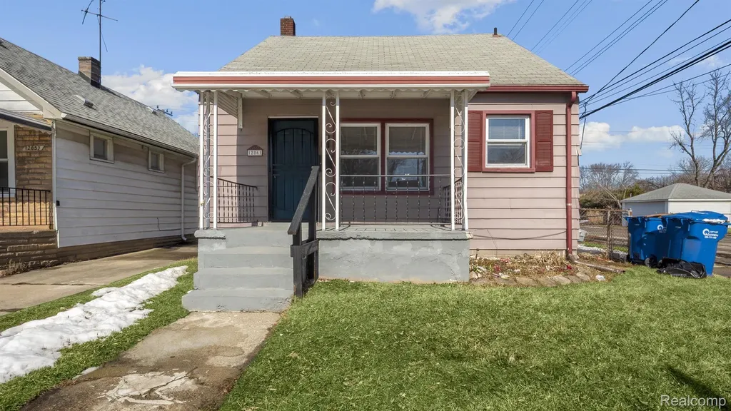 12861 Georgiana Avenue Warren City MI 48089