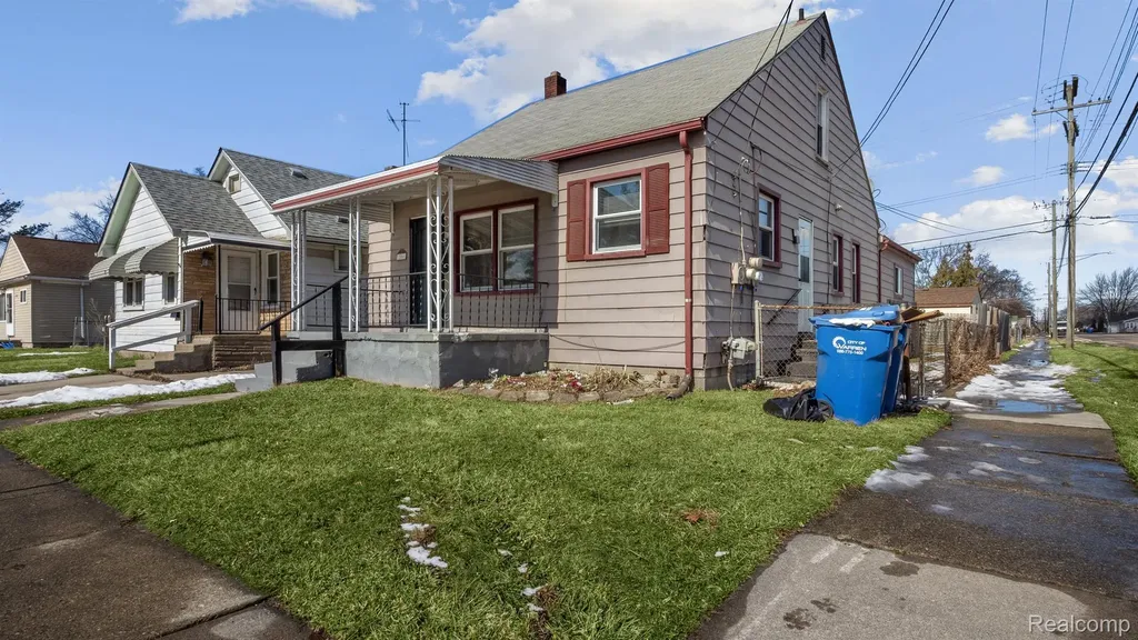 12861 Georgiana Avenue Warren City MI 48089