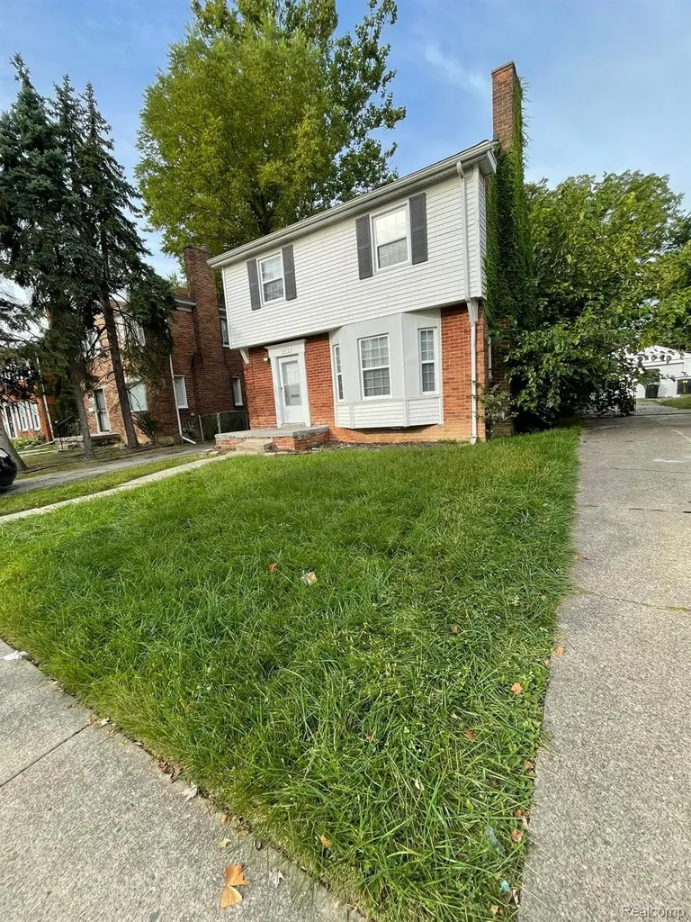 9375 Penrod Street Detroit City MI 48228