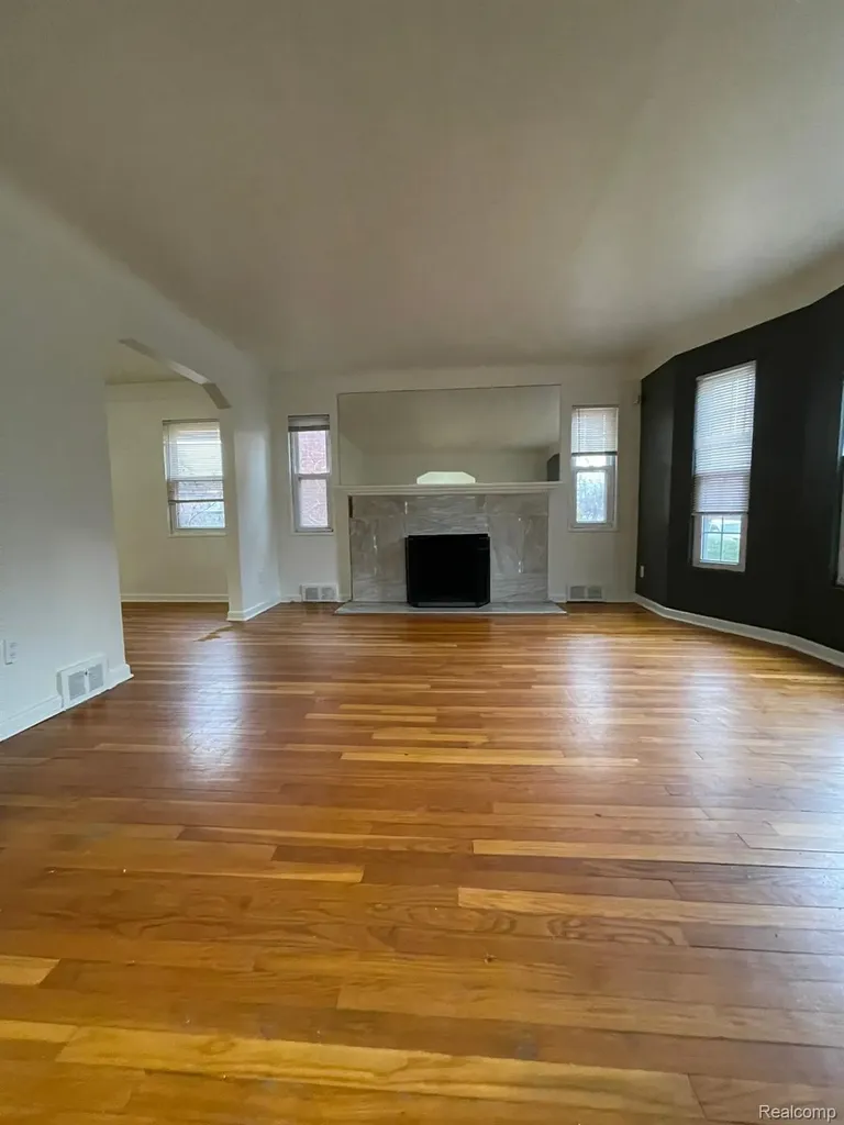 9375 Penrod Street Detroit City MI 48228
