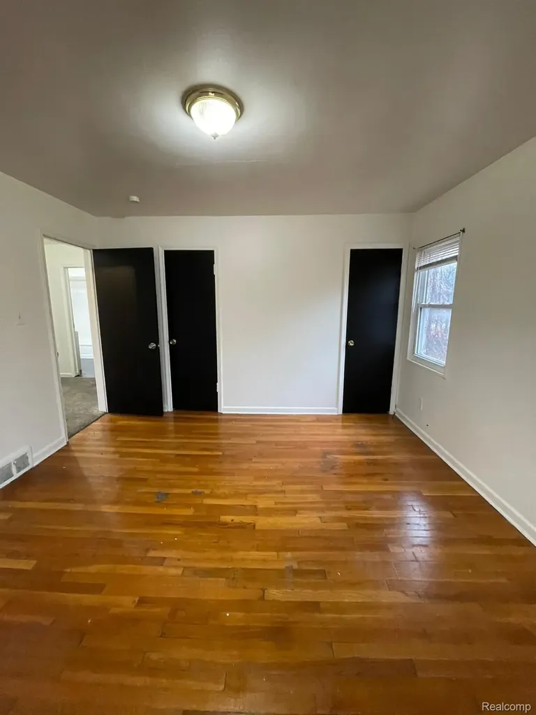 9375 Penrod Street Detroit City MI 48228