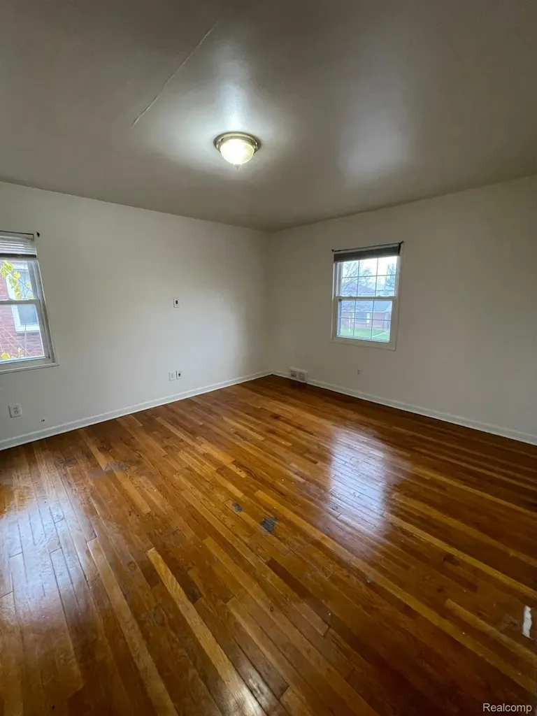 9375 Penrod Street Detroit City MI 48228