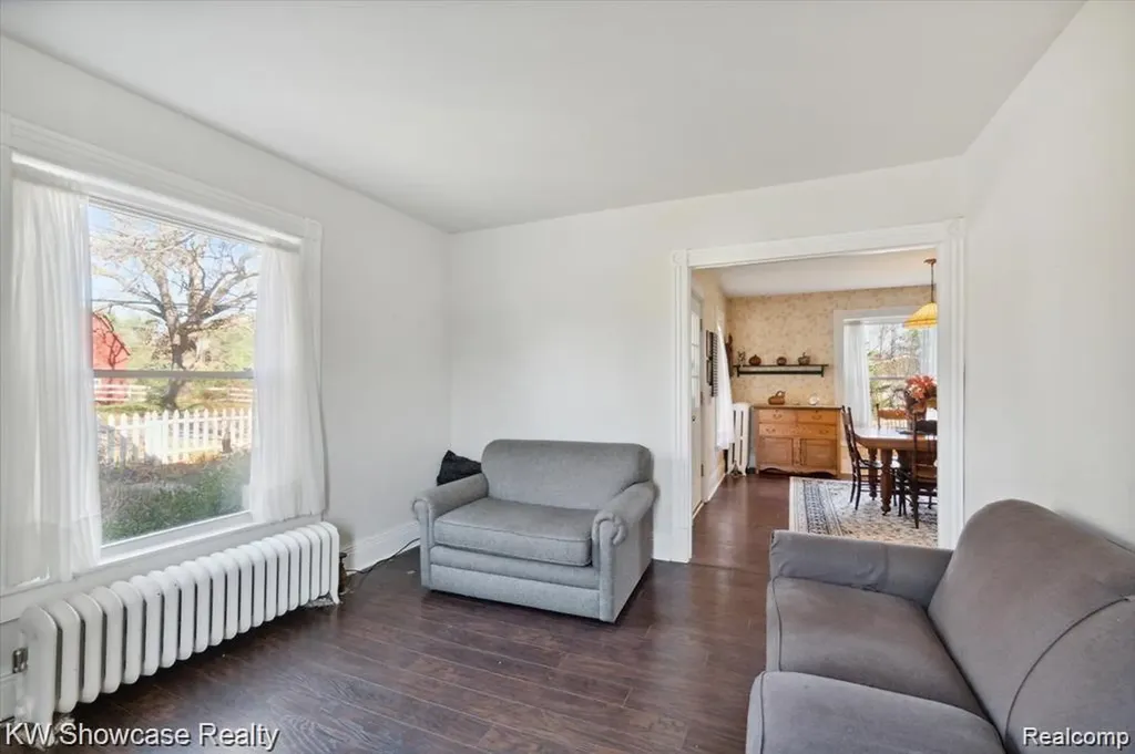 1716 E Wardlow Road Highland Charter Township MI 48356