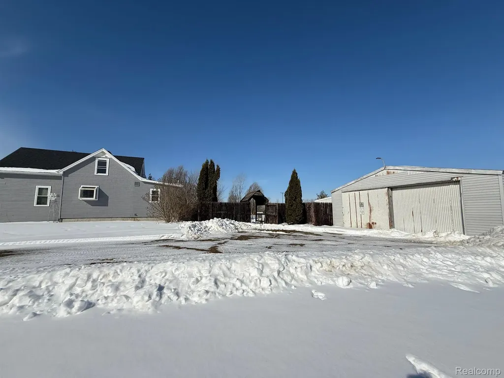 7595 Brooks Road Burnside Township MI 48416