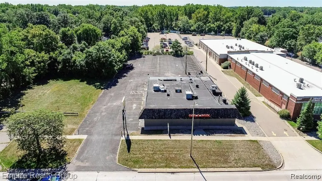 25621 Ecorse Road Taylor City MI 48180