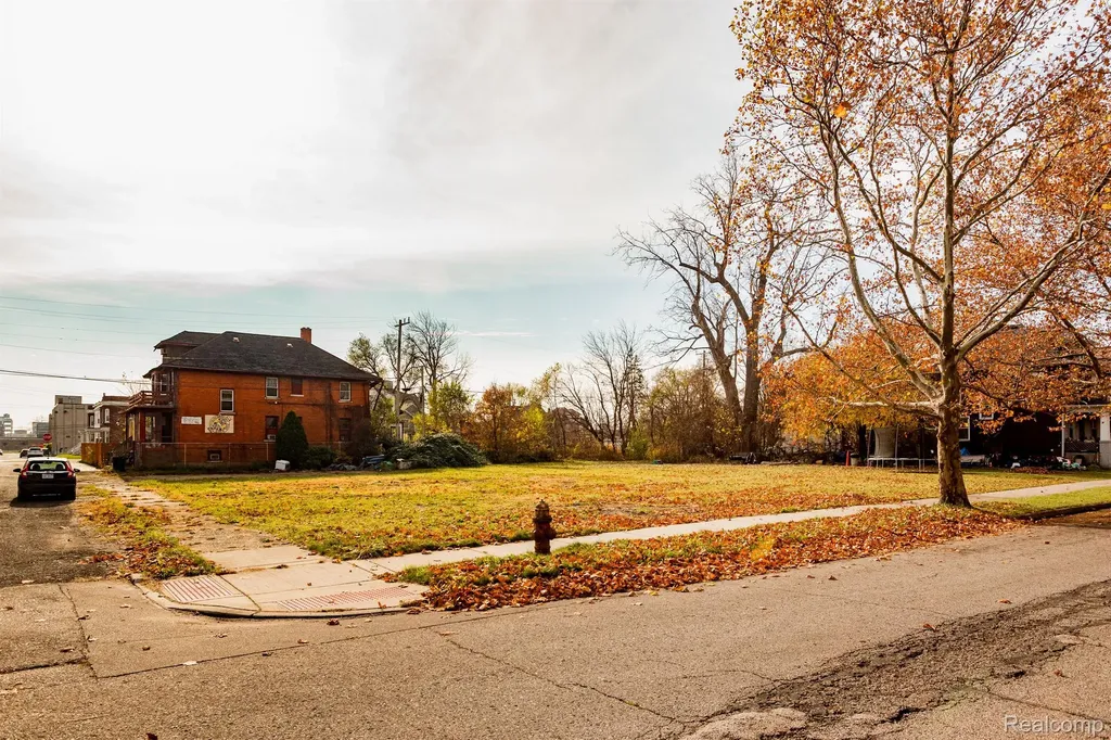 600 Smith Street Detroit City MI 48202