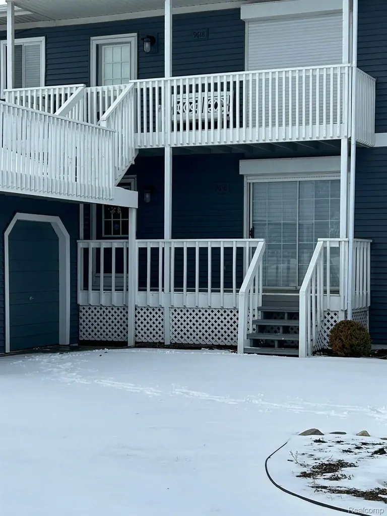 9616 S Channel Drive Clay Township MI 48028