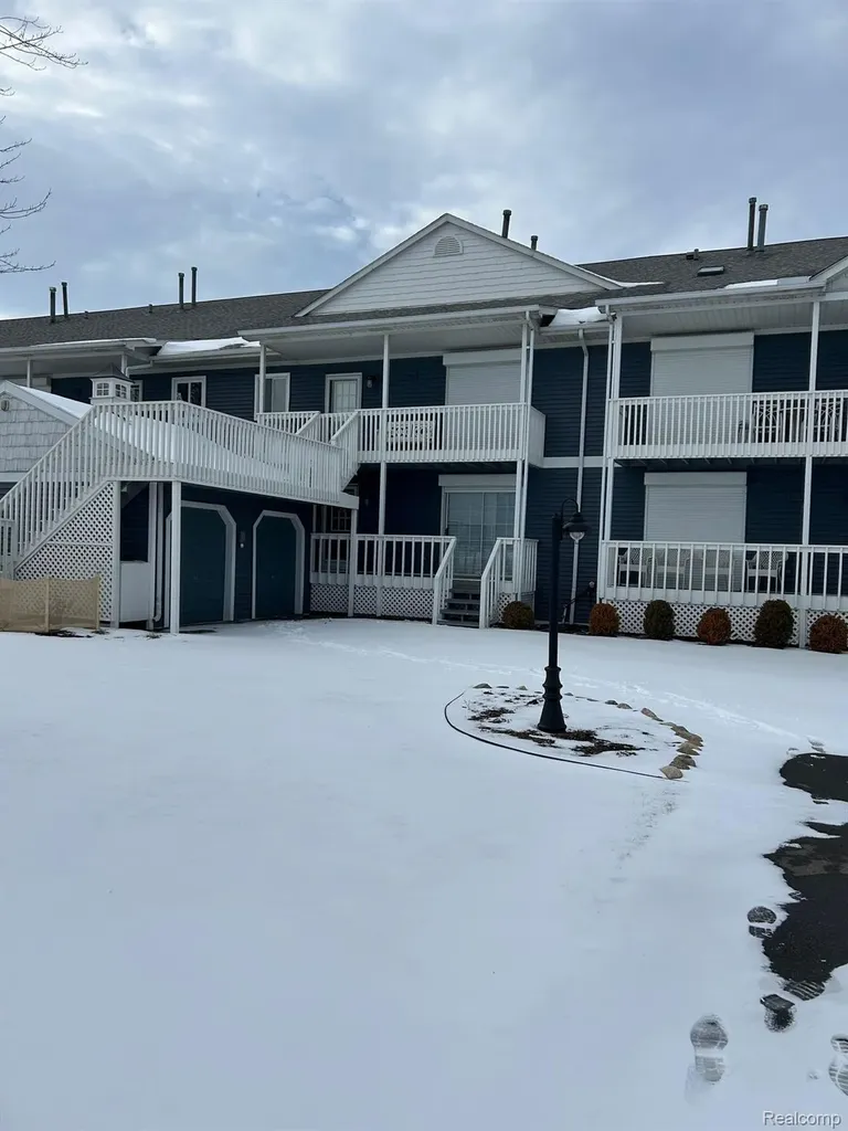 9616 S Channel Drive Clay Township MI 48028