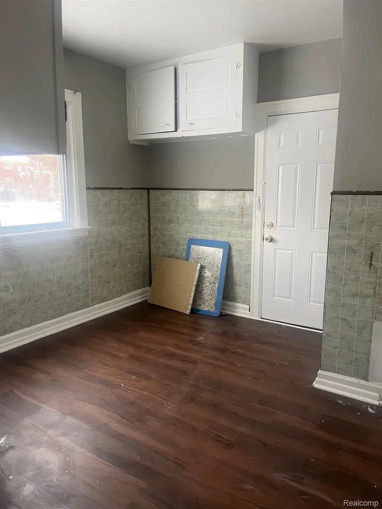 5322 Joy Road Detroit City MI 48204
